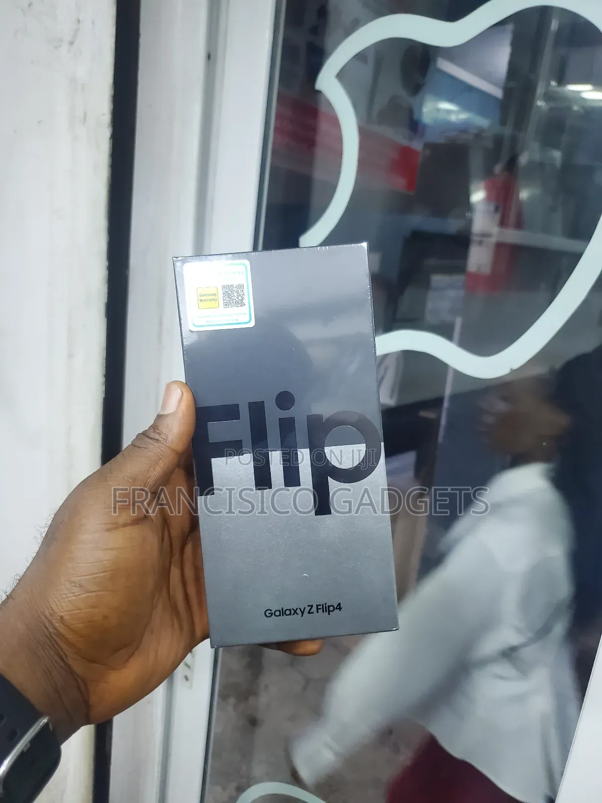 New Samsung Galaxy Z Flip4 128 GB Pink