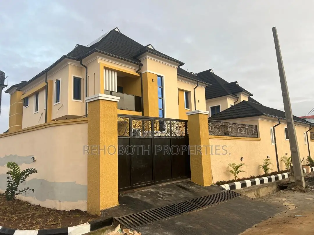 4bdrm Duplex in Broad Gate Estate, Ibadan for sale