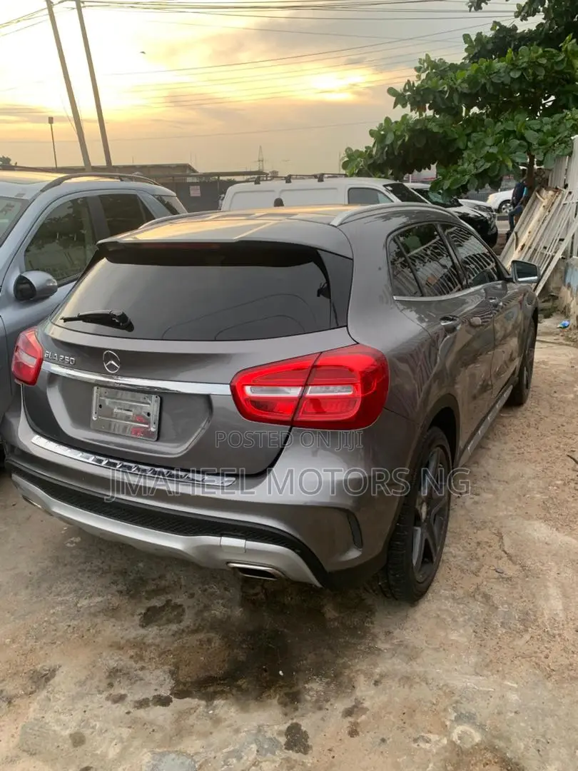 Mercedes-Benz GLA 250 2016 Gray