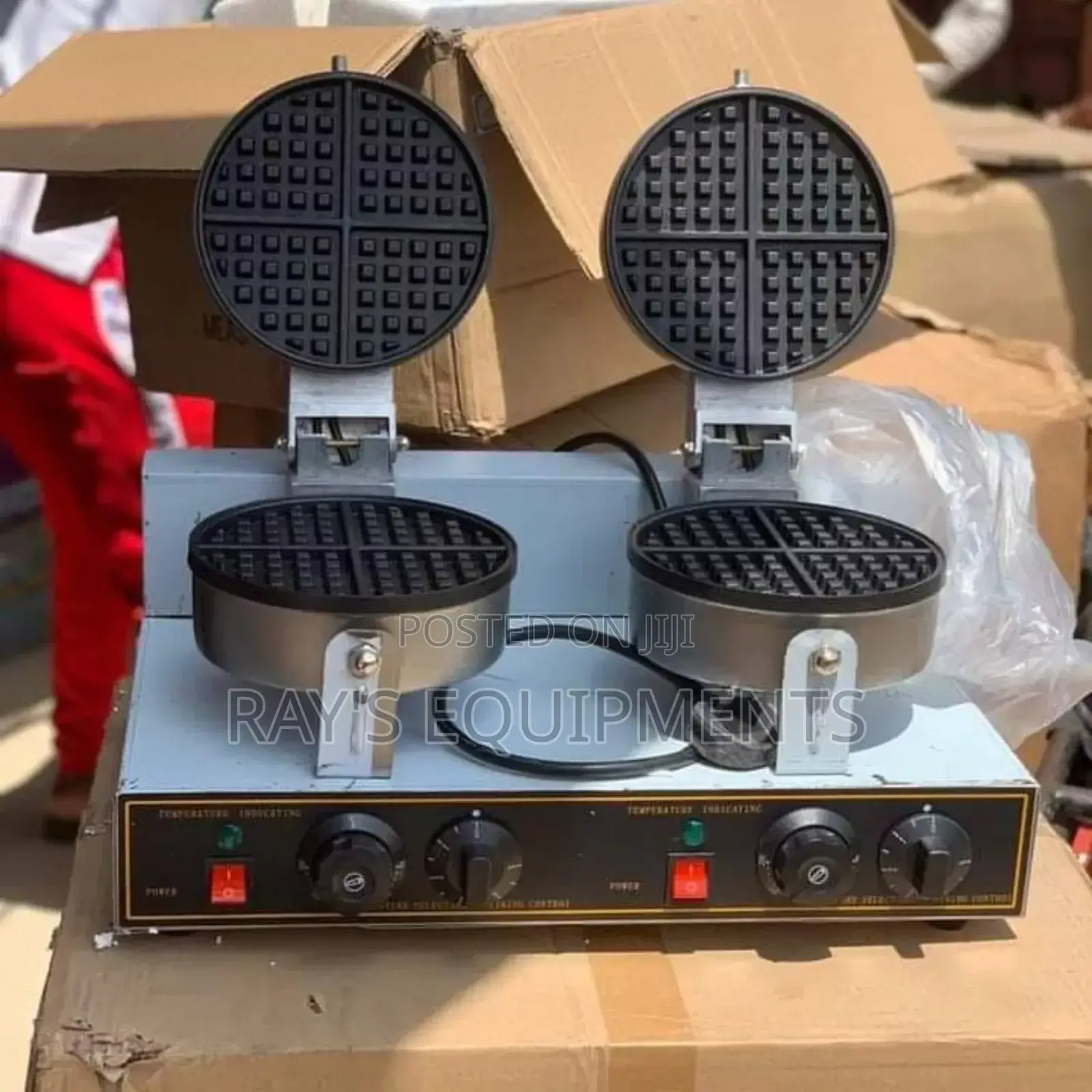 Double Waffles Baker