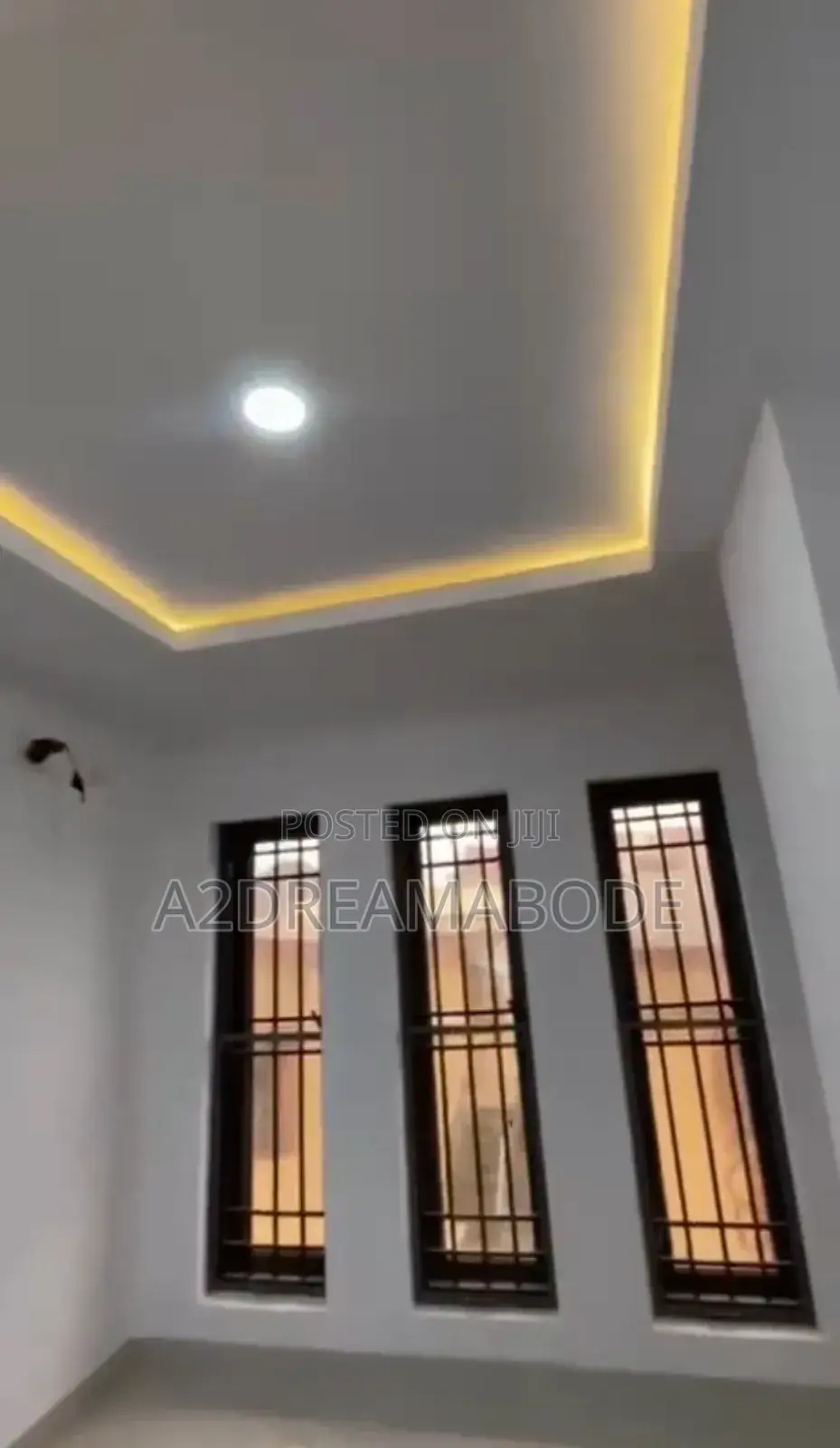 3bdrm Duplex in Off Allen, Ikeja for rent