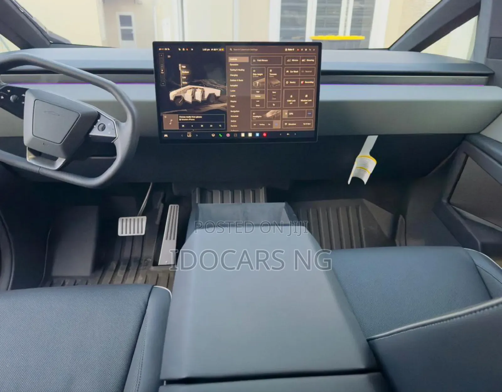 New Tesla Cybertruck 2025 Gold