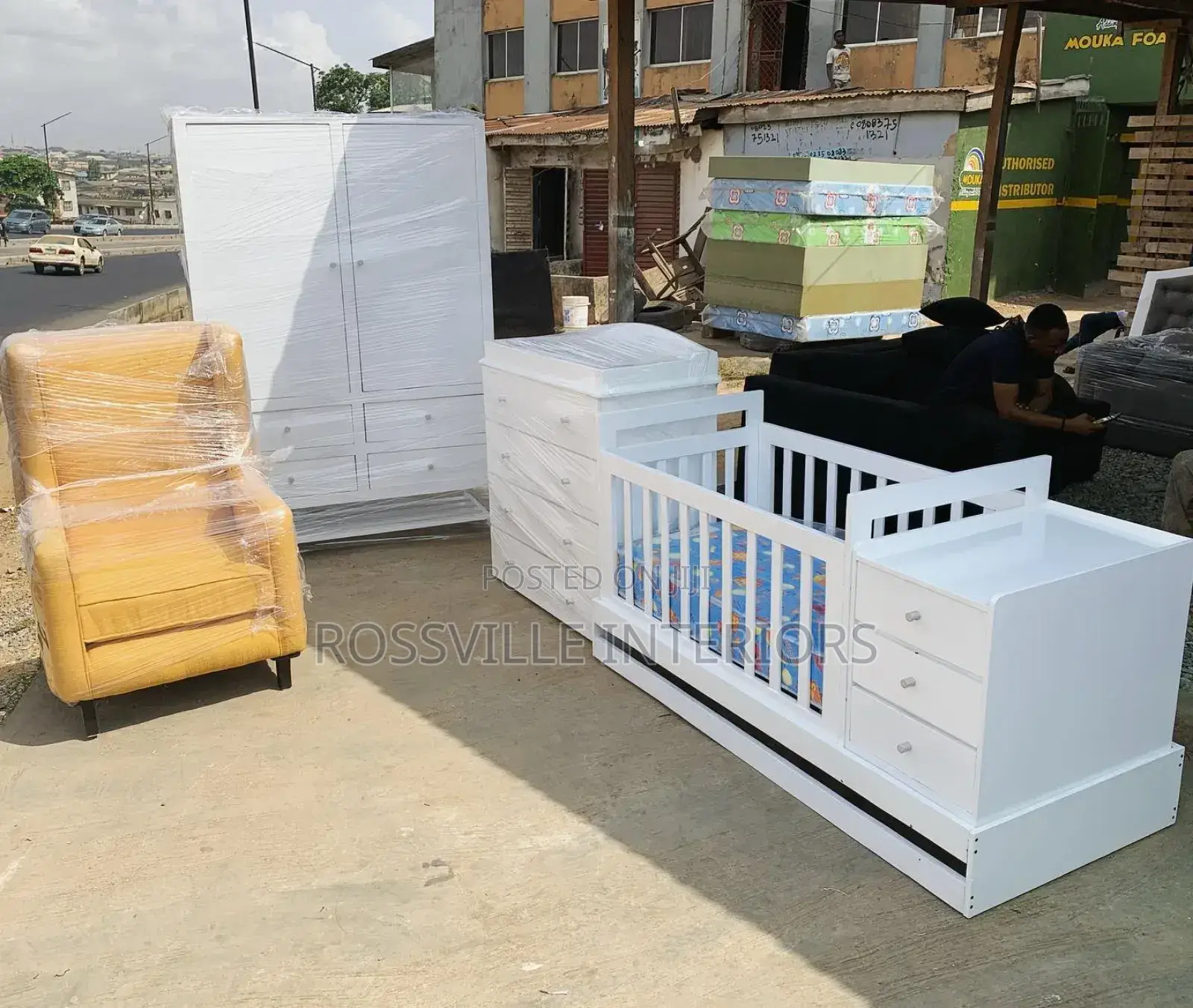 Kiddies / Baby Crib / Cot With Baby Bed