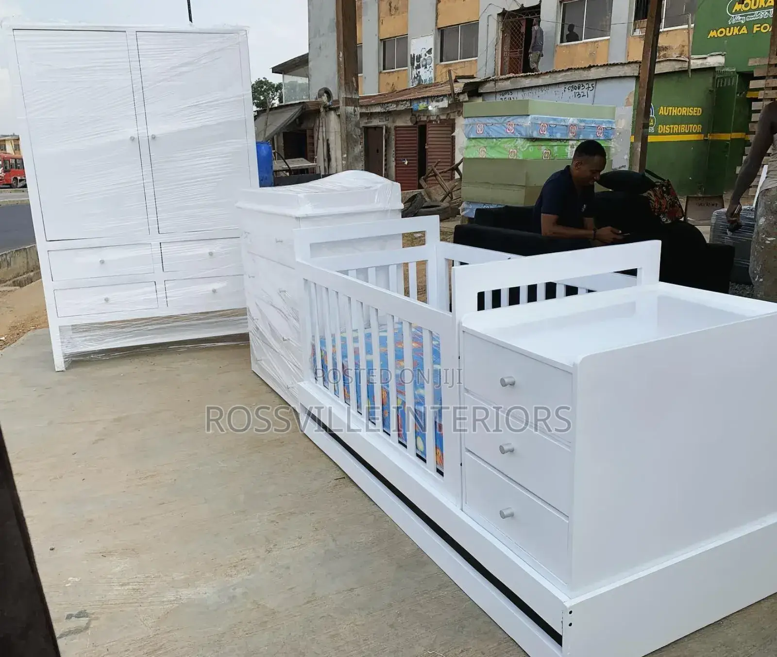 Kiddies / Baby Crib / Cot With Baby Bed