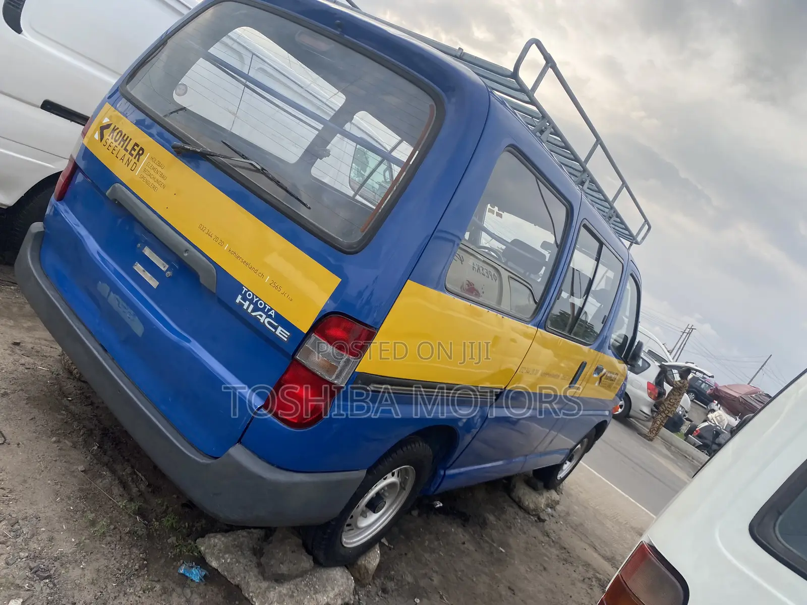 Toyota HiAce 2004 Blue
