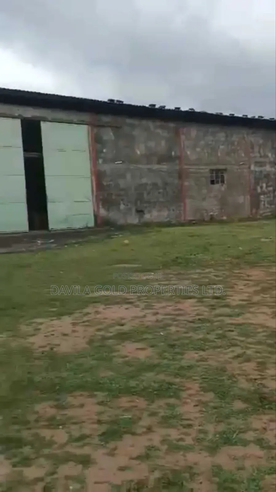 Massive Warehouse For Lease
