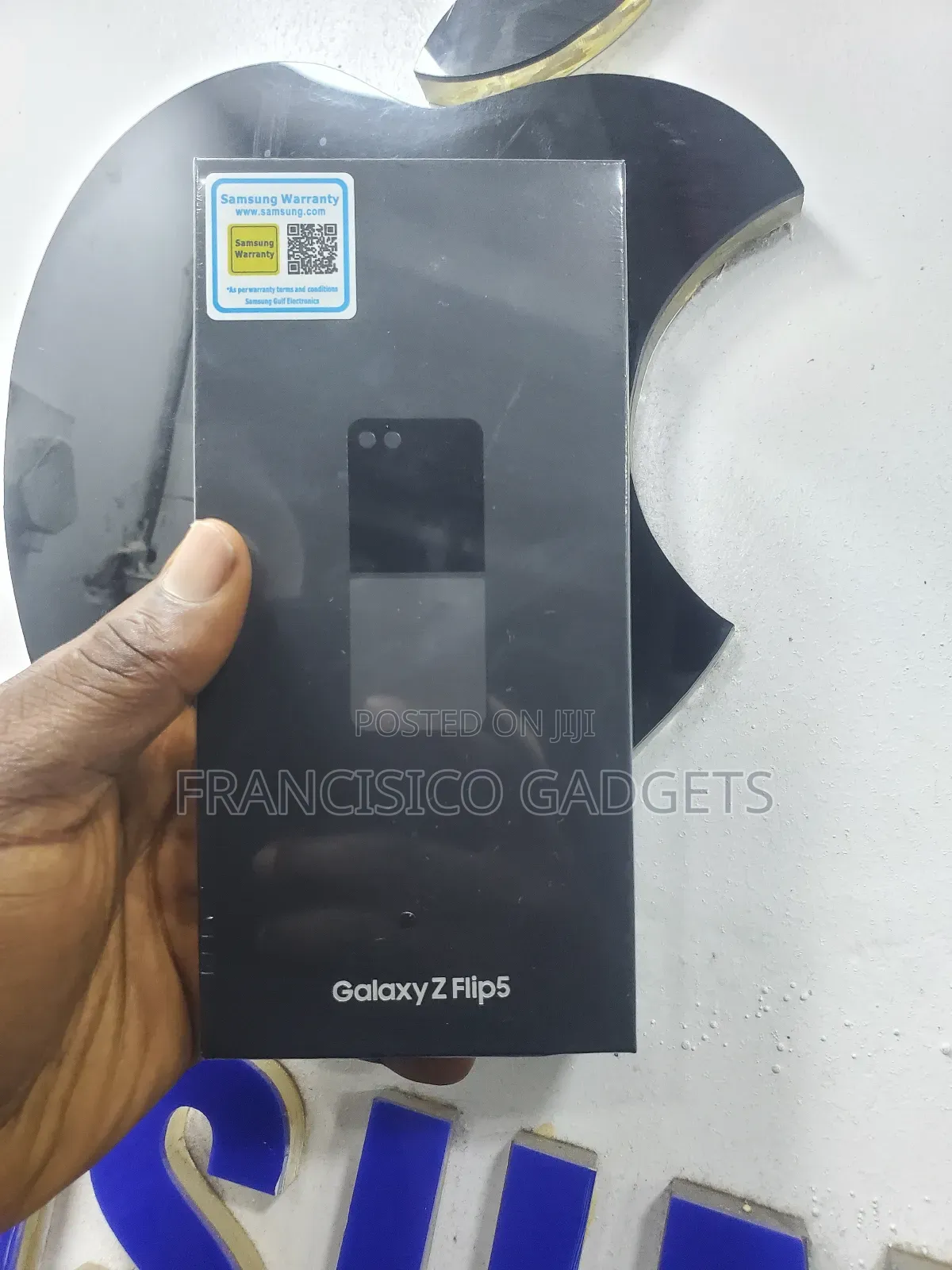 New Samsung Galaxy Z Flip 5 256 GB Orange