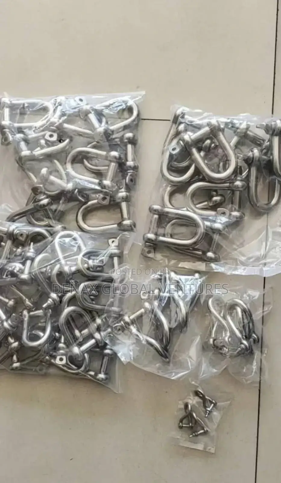 Screw Pin Stainless Shackles (Different Sizes)