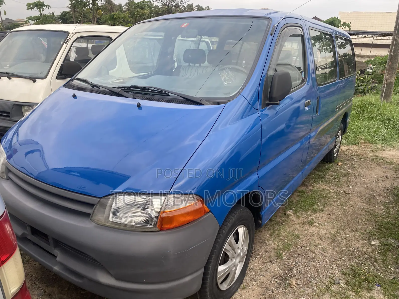 Toyota HiAce 2004 Blue