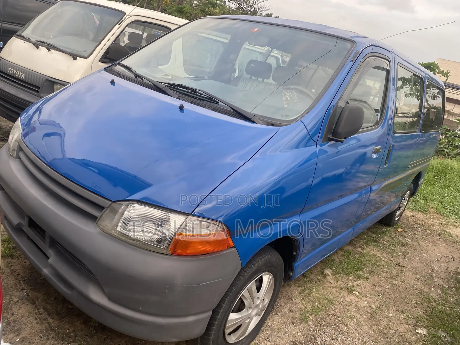 Toyota HiAce 2004 Blue