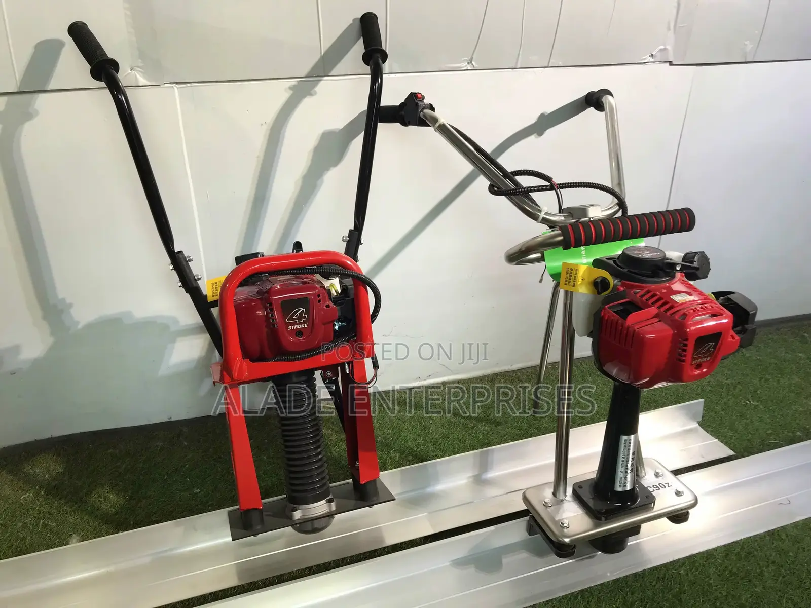 Road Concrete Screed Vibrator Levelling Machine Gasoline 2m