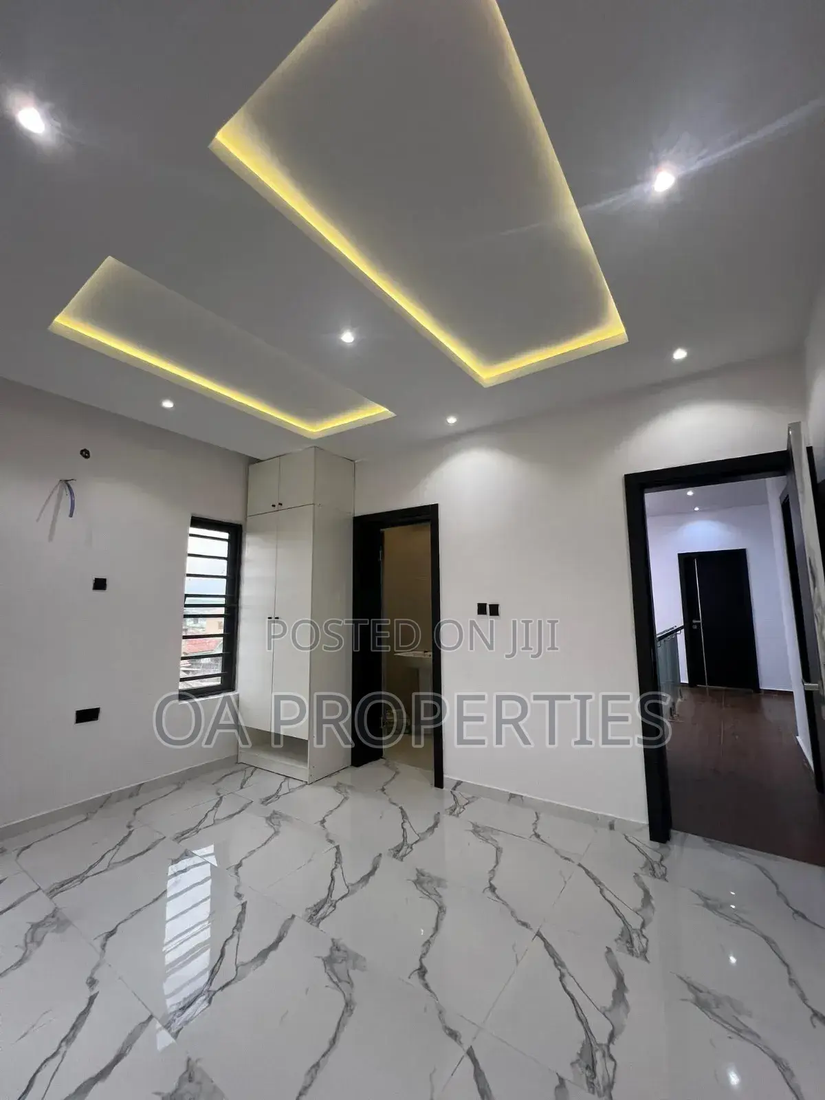 5bdrm Duplex in Aare, Oluyole for sale