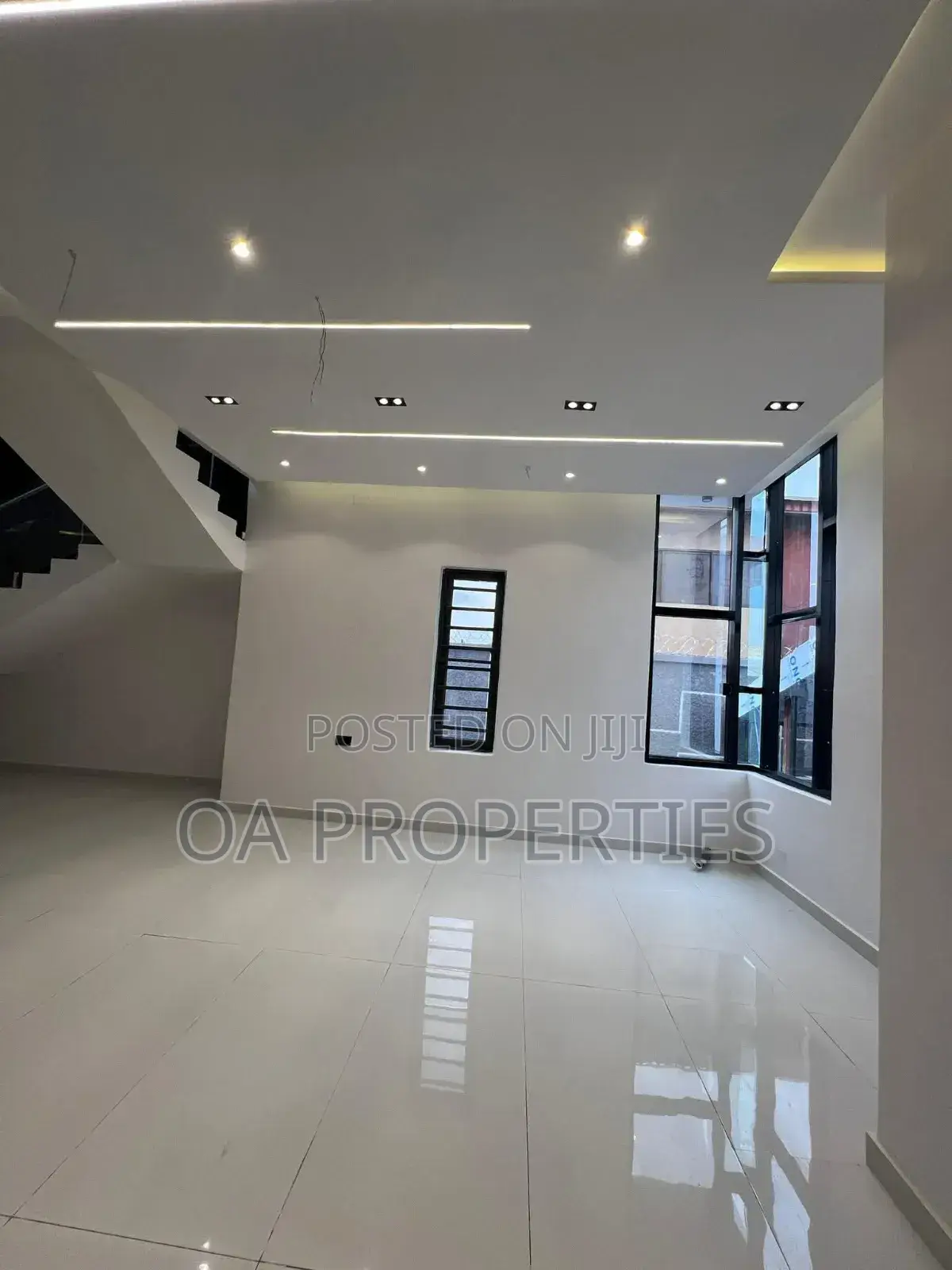 5bdrm Duplex in Aare, Oluyole for sale