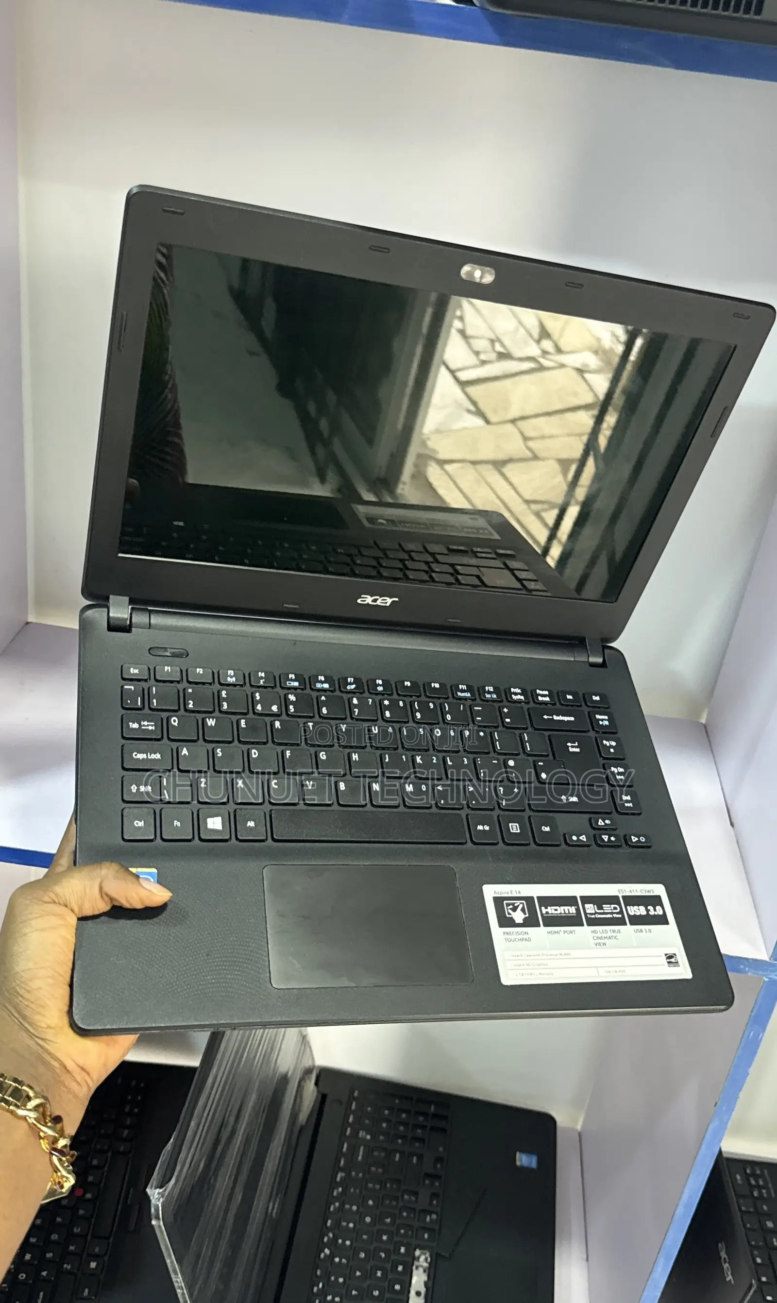Laptop Acer Aspire ES1-411 4GB Intel HDD 320GB
