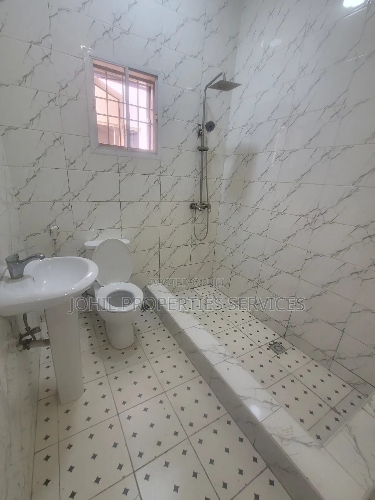 4bdrm Duplex in Guzape District for rent