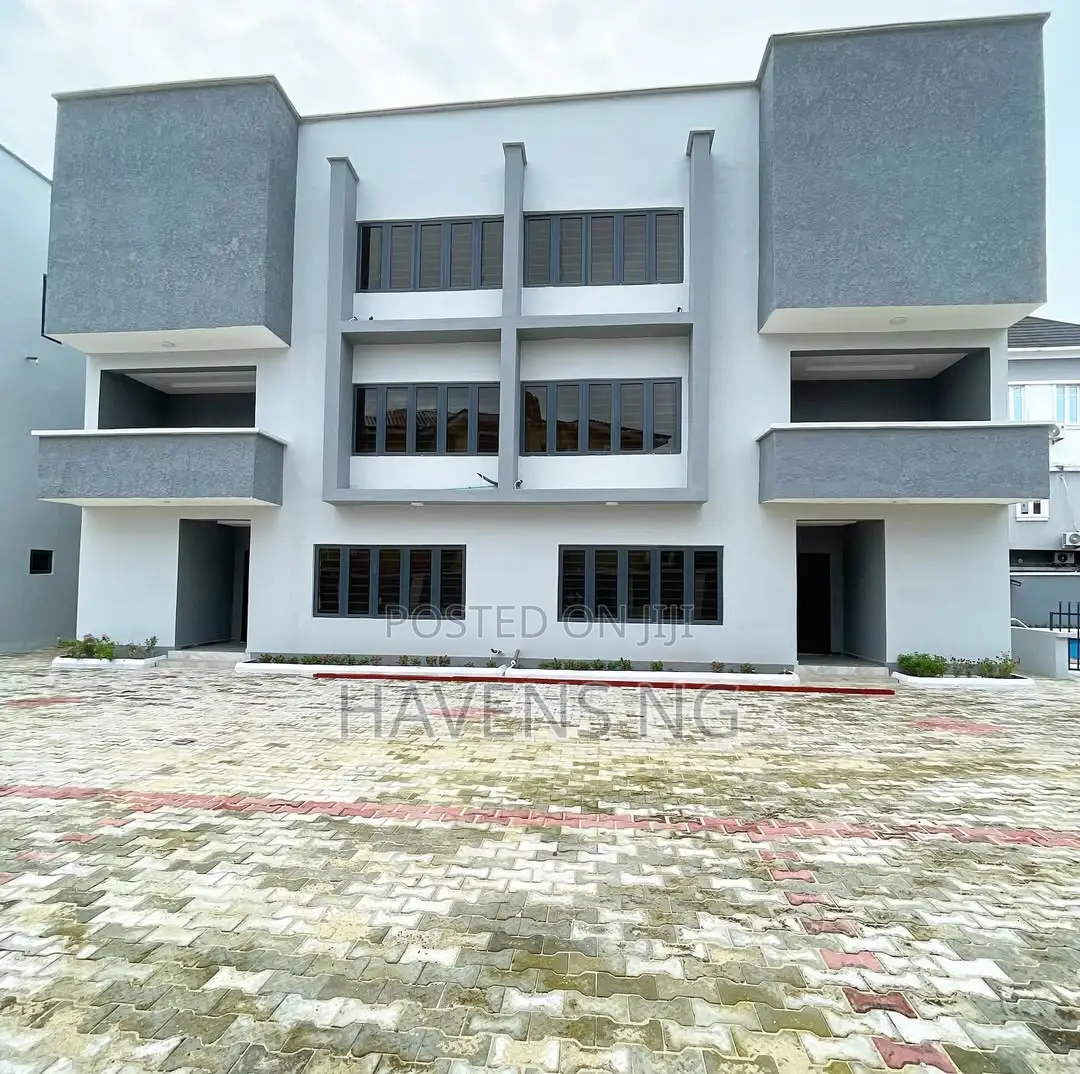 4bdrm Duplex in Ologolo for sale