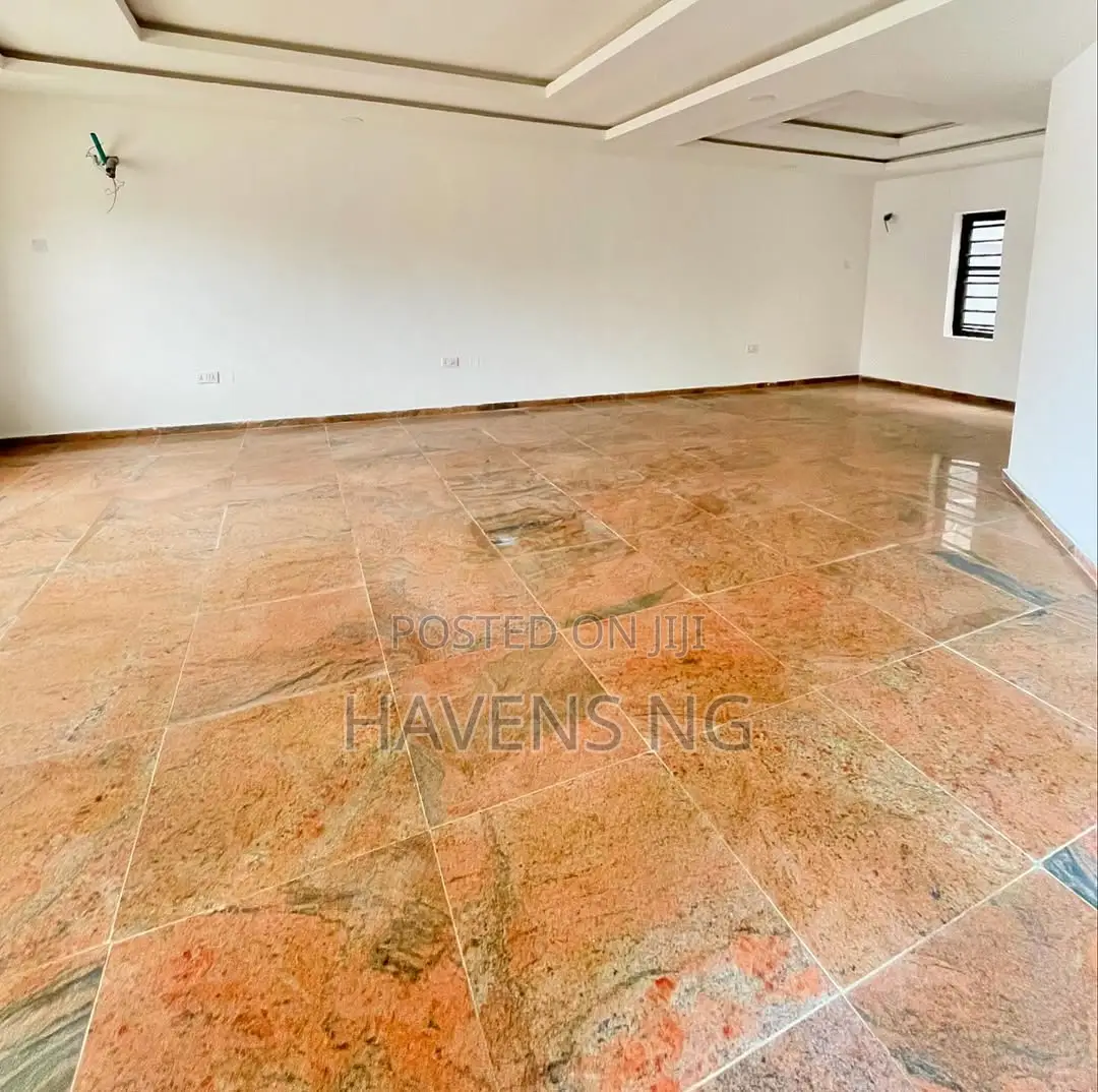 4bdrm Duplex in Ologolo for sale
