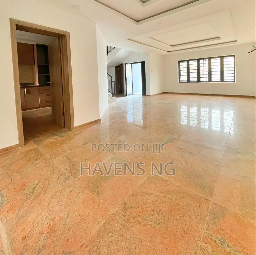 4bdrm Duplex in Ologolo for sale