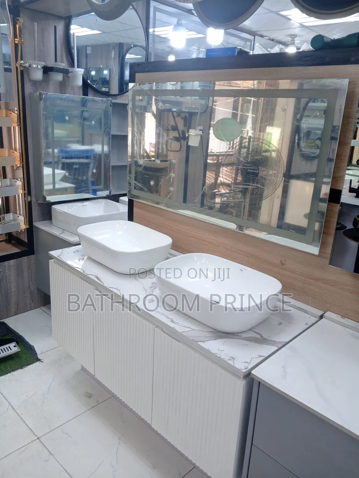 Quality Cabinet With Led Mirror