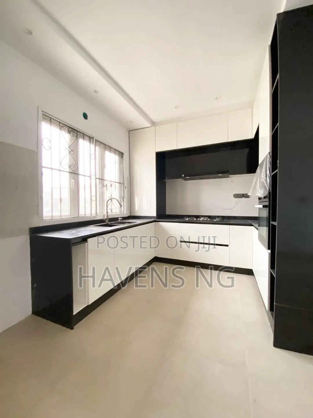 4bdrm Maisonette in Victoria Island Extension for sale