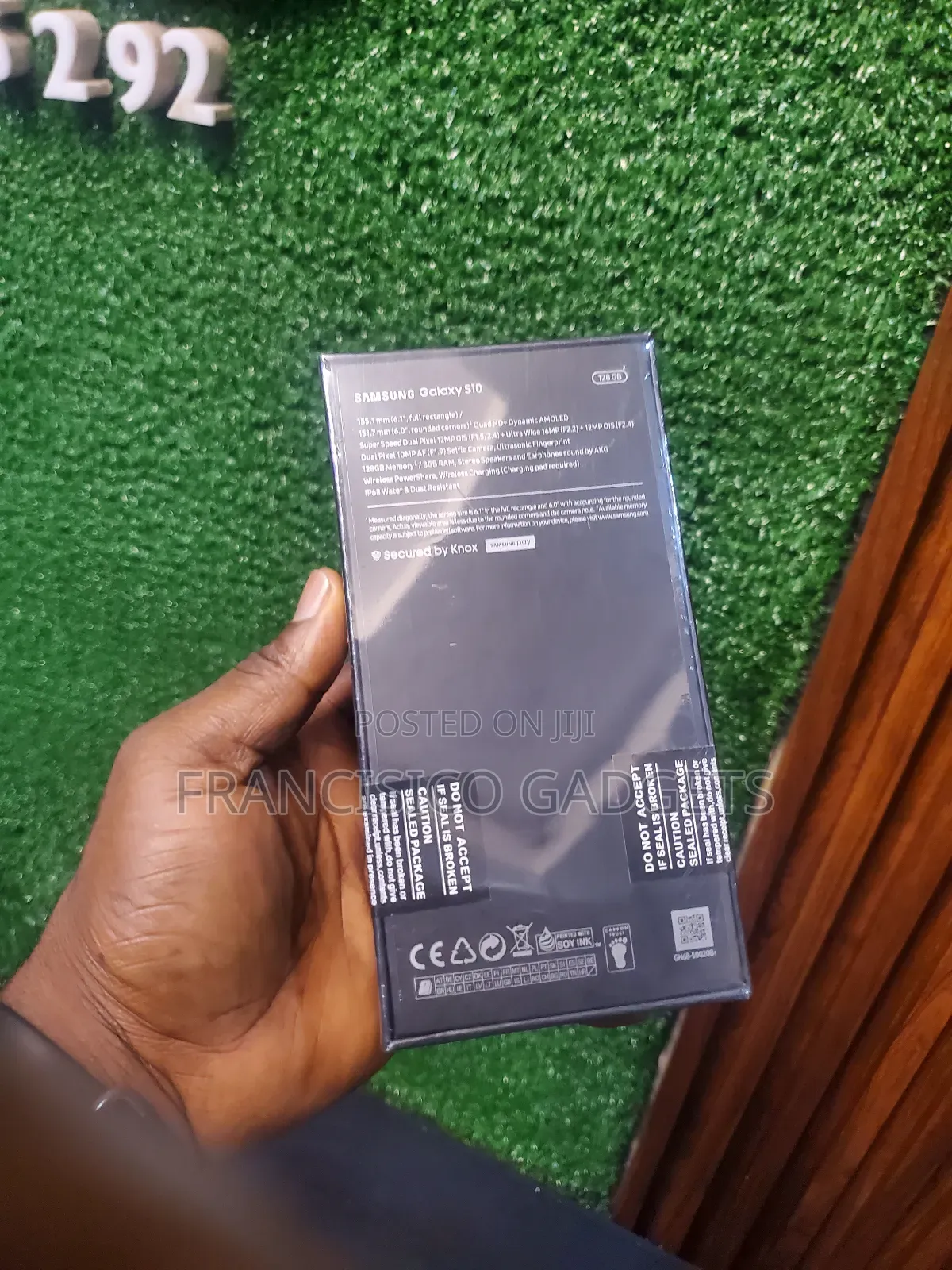 New Samsung Galaxy S10 128 GB Black
