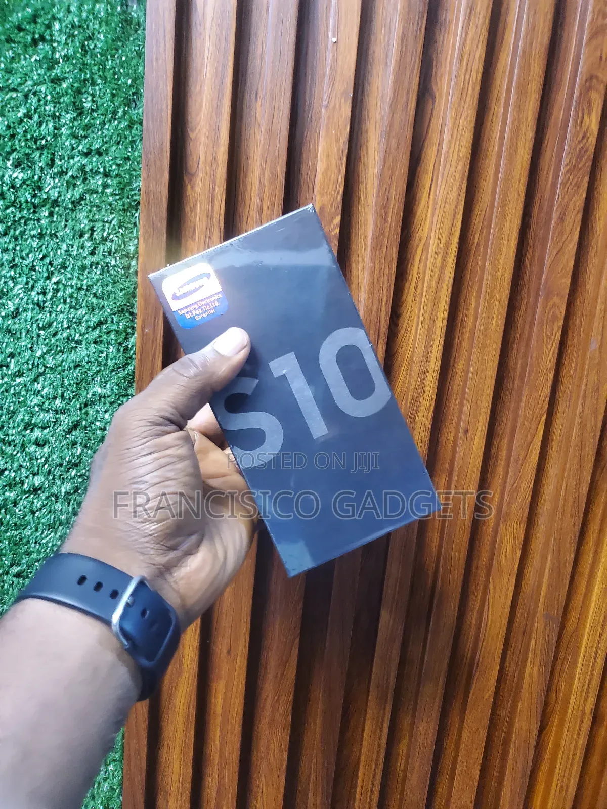 New Samsung Galaxy S10 128 GB Black