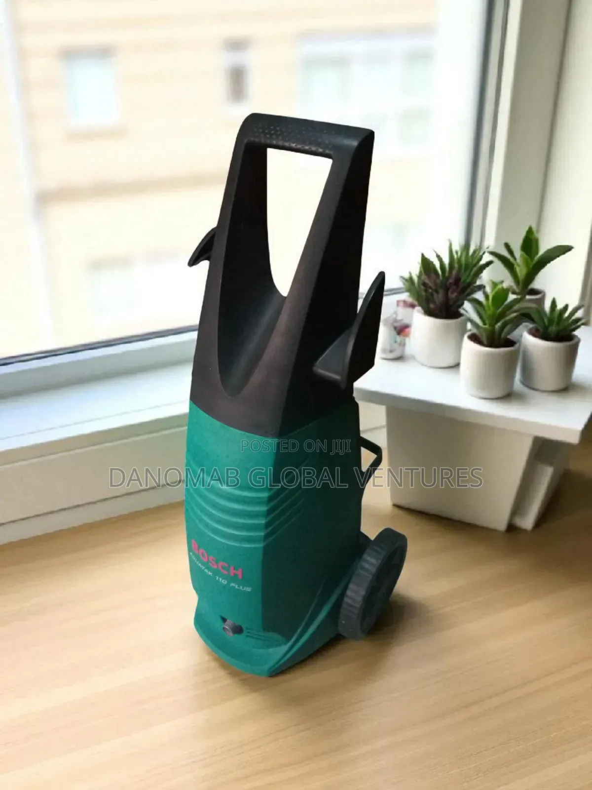 Bosch Aquatak 110 High Pressure Washer With Soap Container