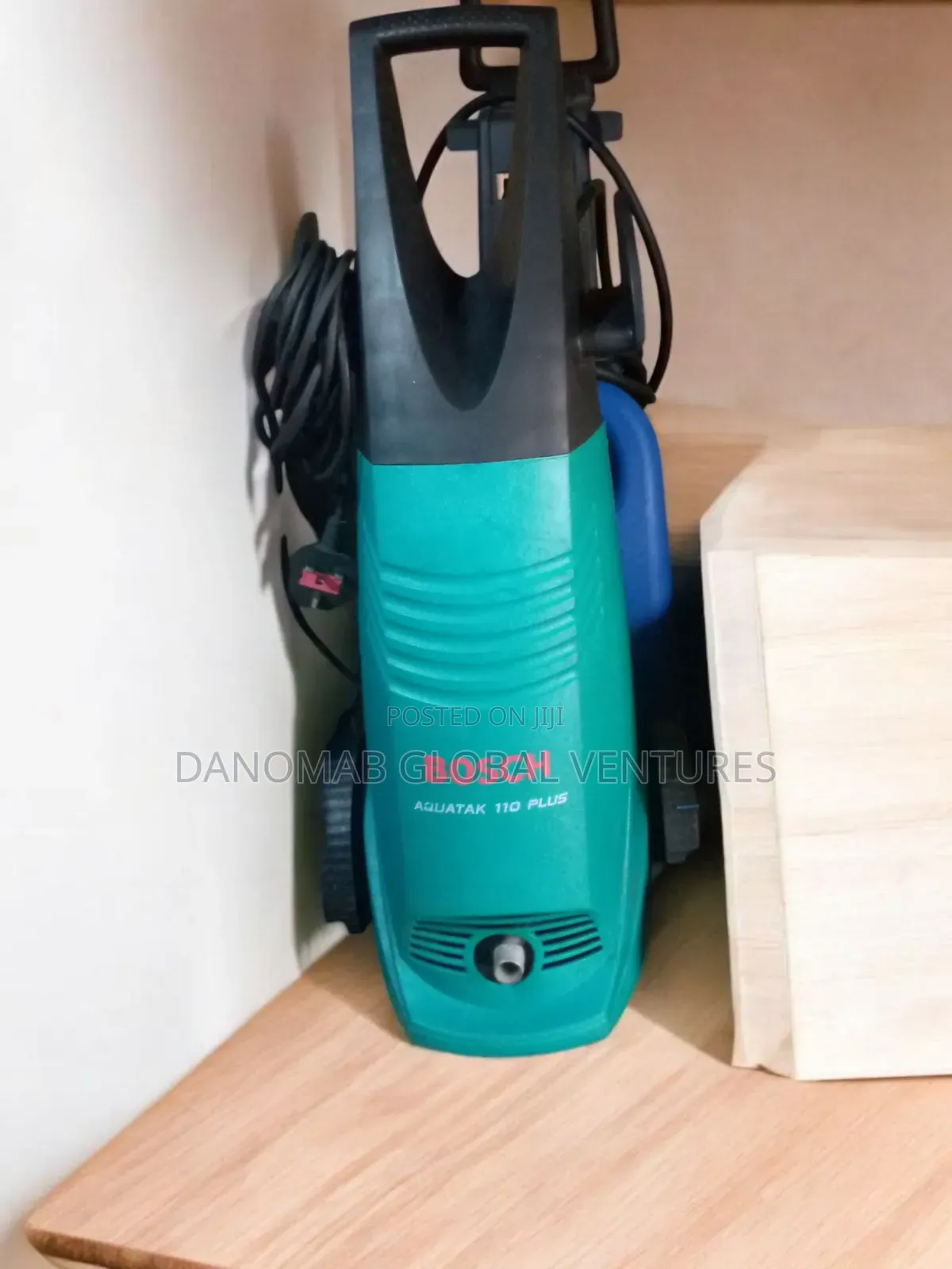 Bosch Aquatak 110 High Pressure Washer With Soap Container