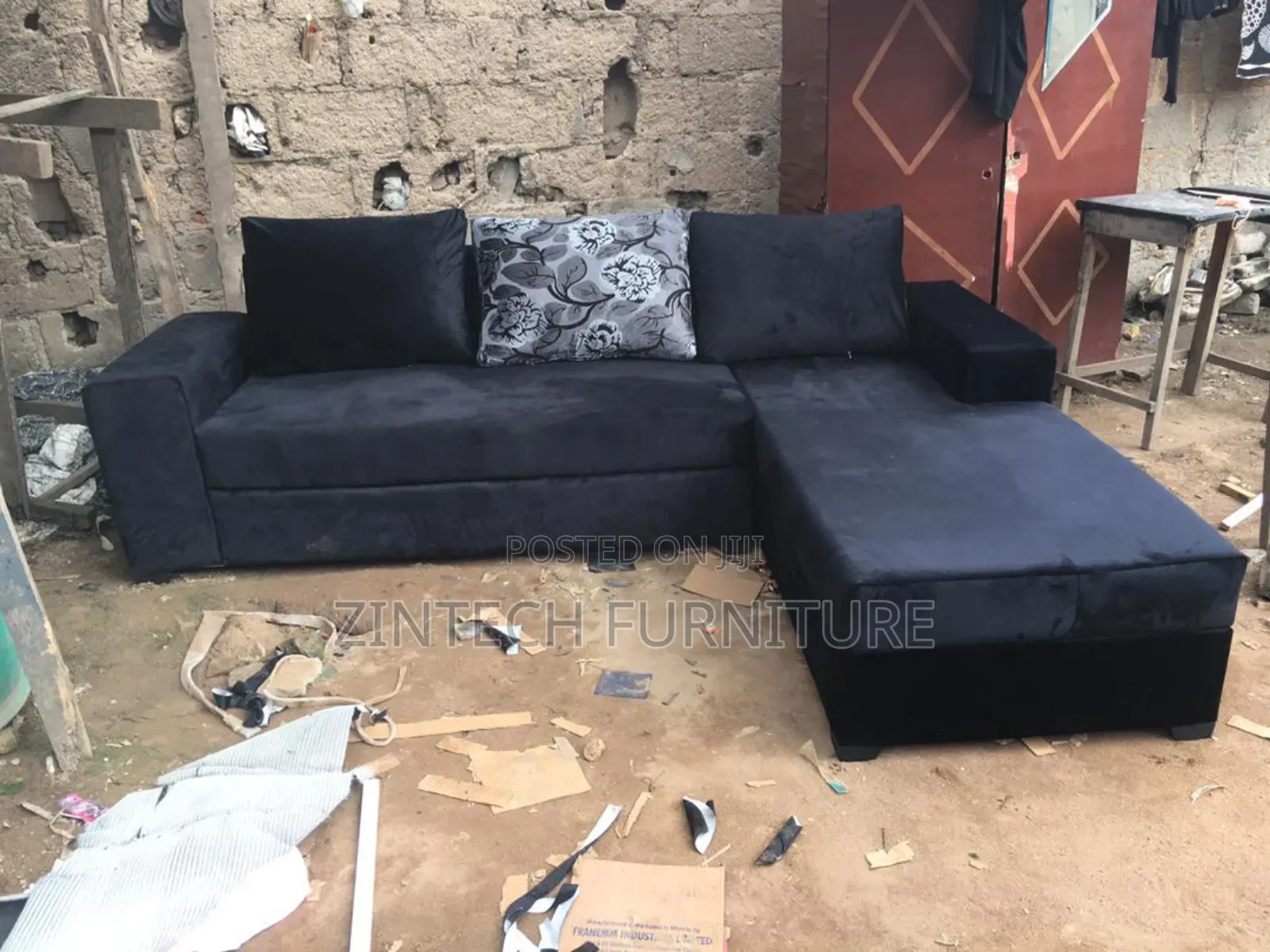 6 Seaters L Shape Sofas