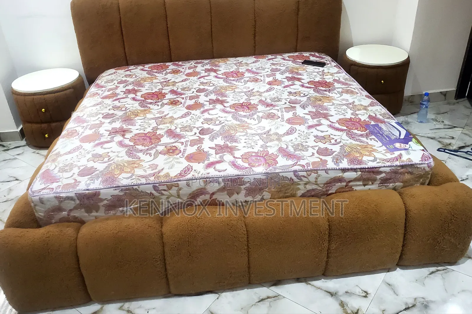 6 by 6 Bubble Bedframe With 2 Special Order Bedside Drawers