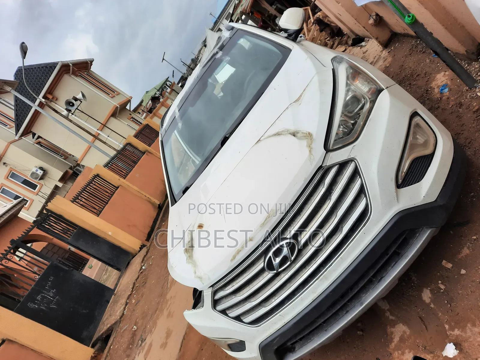 Front and Back Windshield for Hyundai Santafe 2017 Available