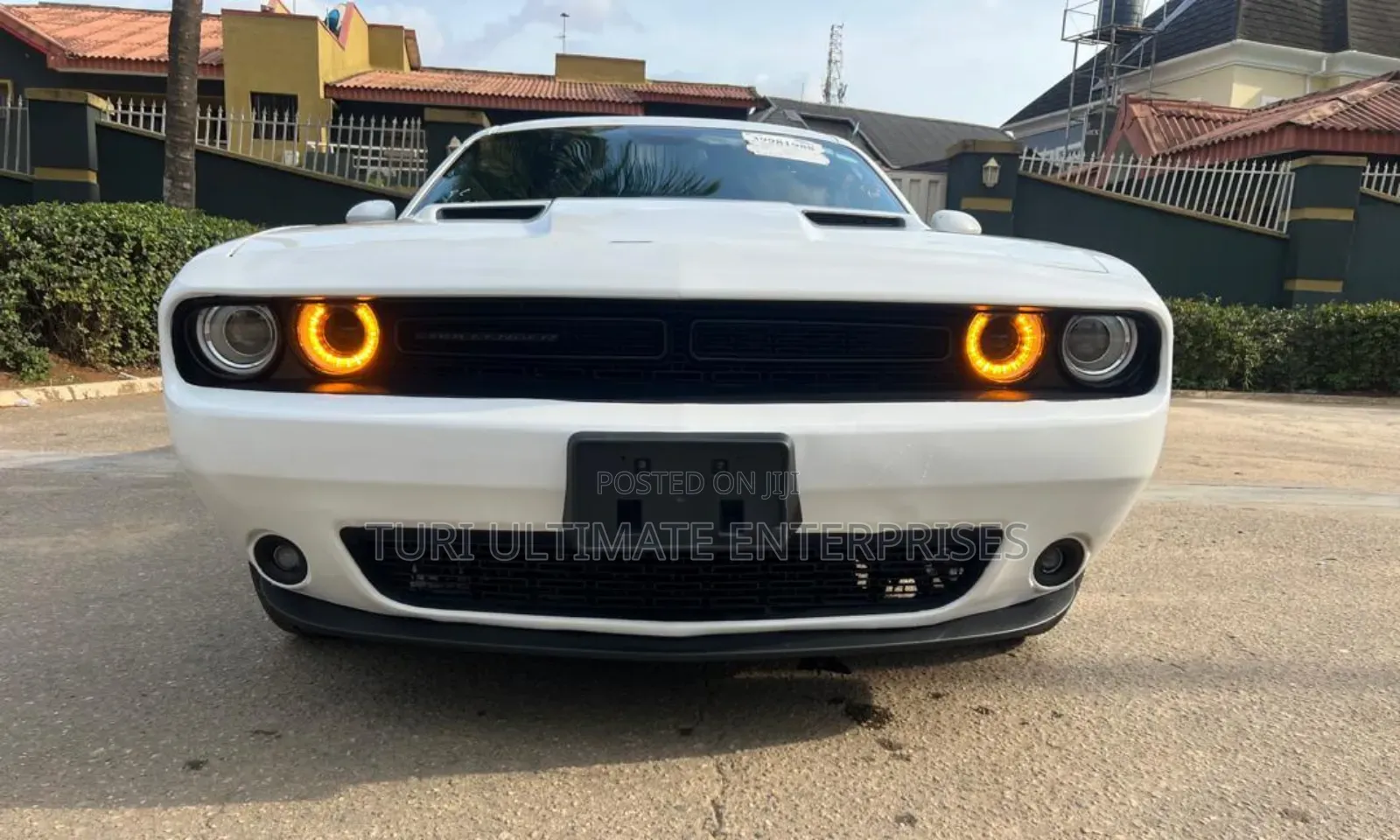 Dodge Challenger SXT RWD 2018 White