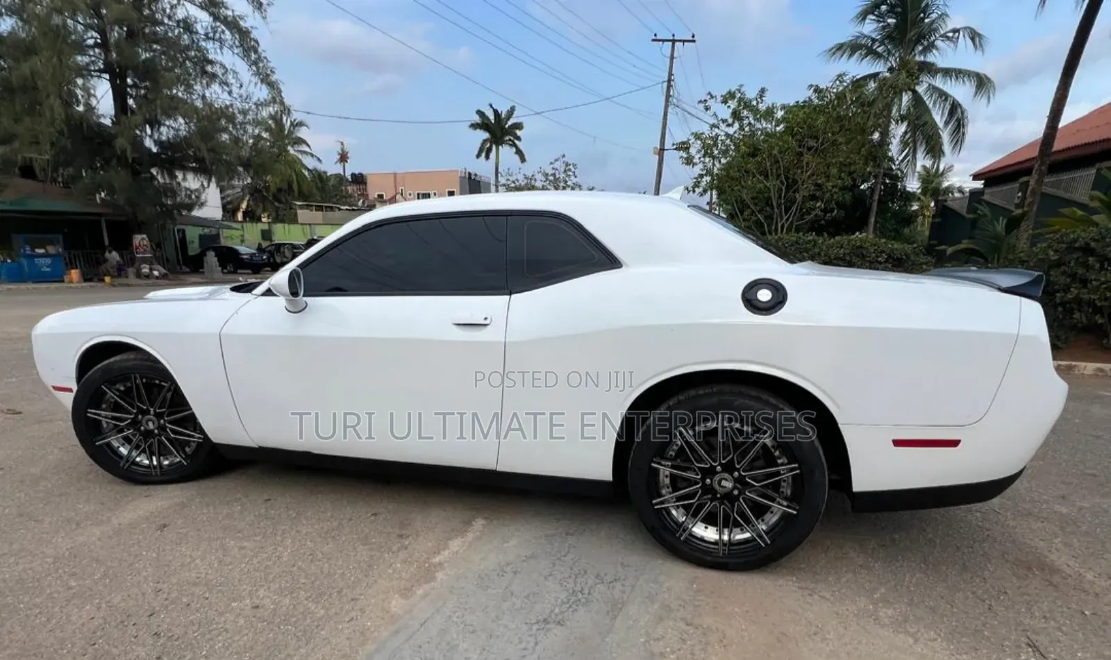 Dodge Challenger SXT RWD 2018 White
