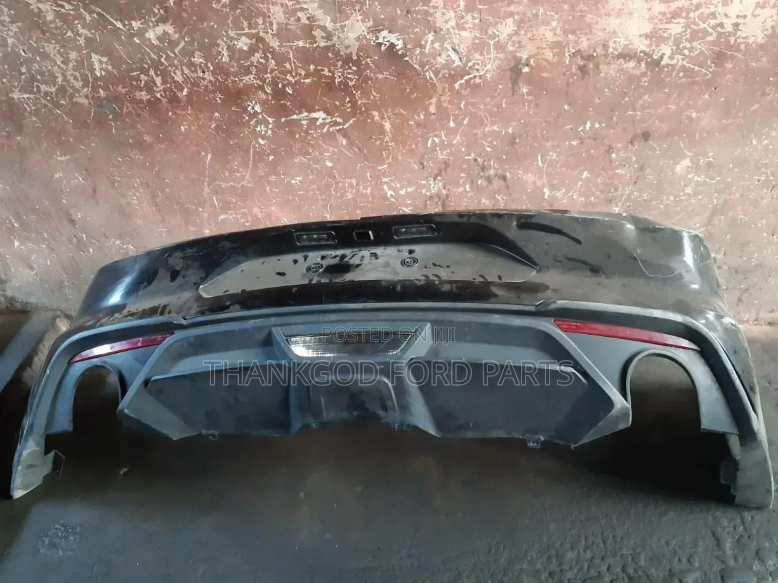 Back Bumper Ford Mustang 2017/2018/2019/2020