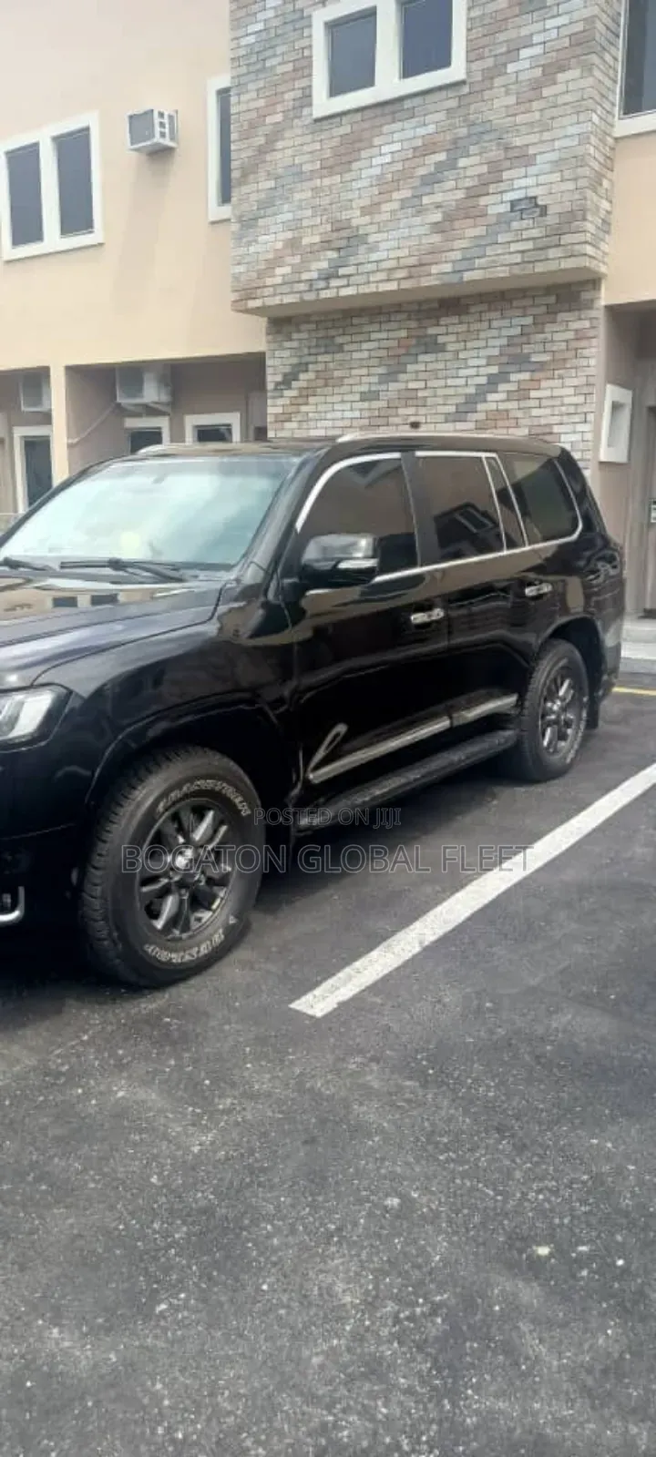 Bulletproof Toyota Landcruiser for Rent (Upgraded to 2022)