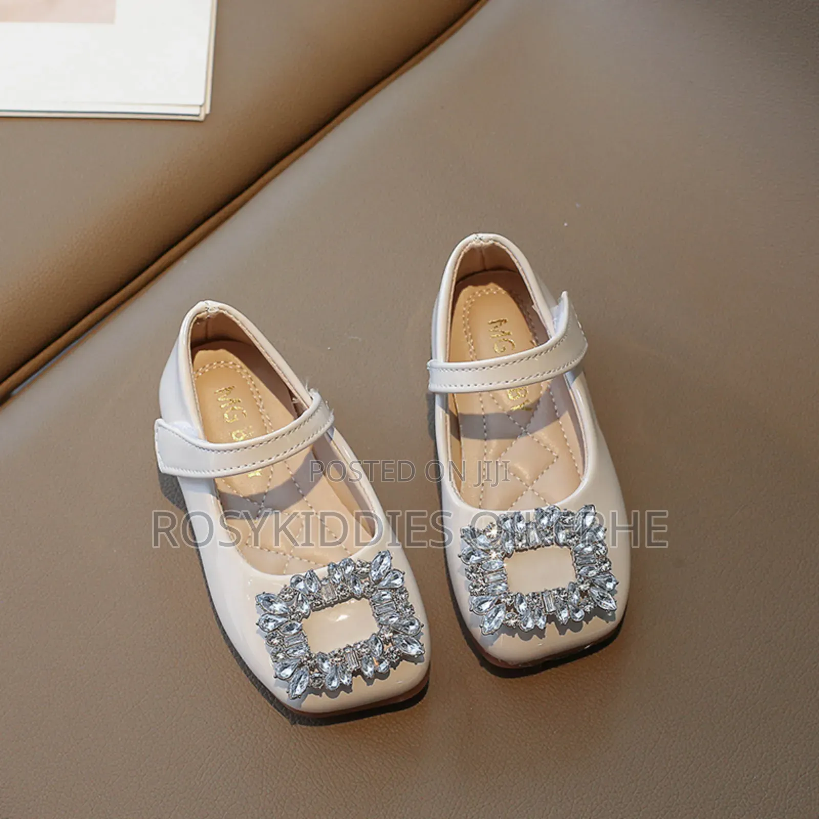 Baby Girl Nude Outing Cover Shoe