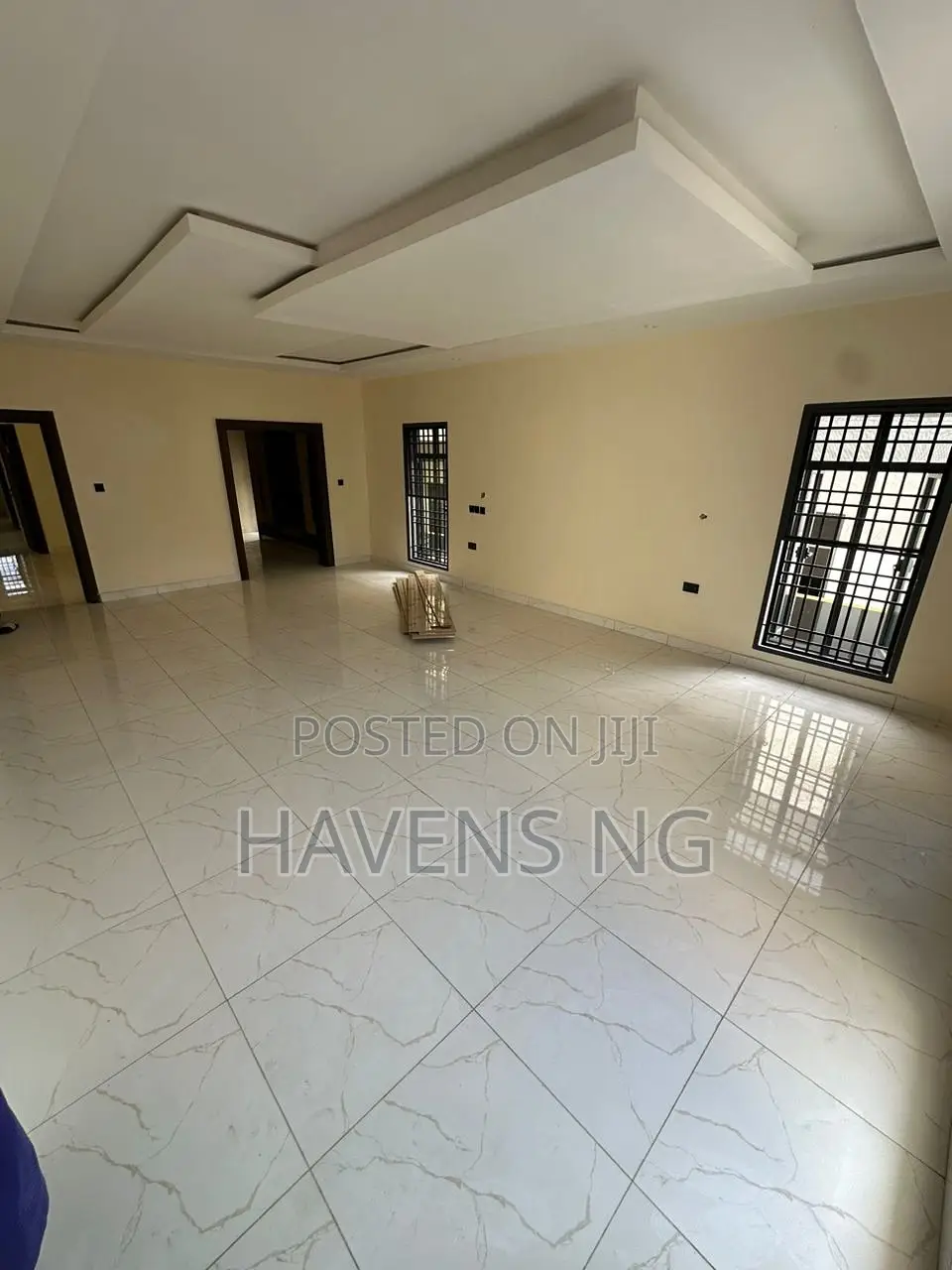 5bdrm Duplex in Life Camp for sale