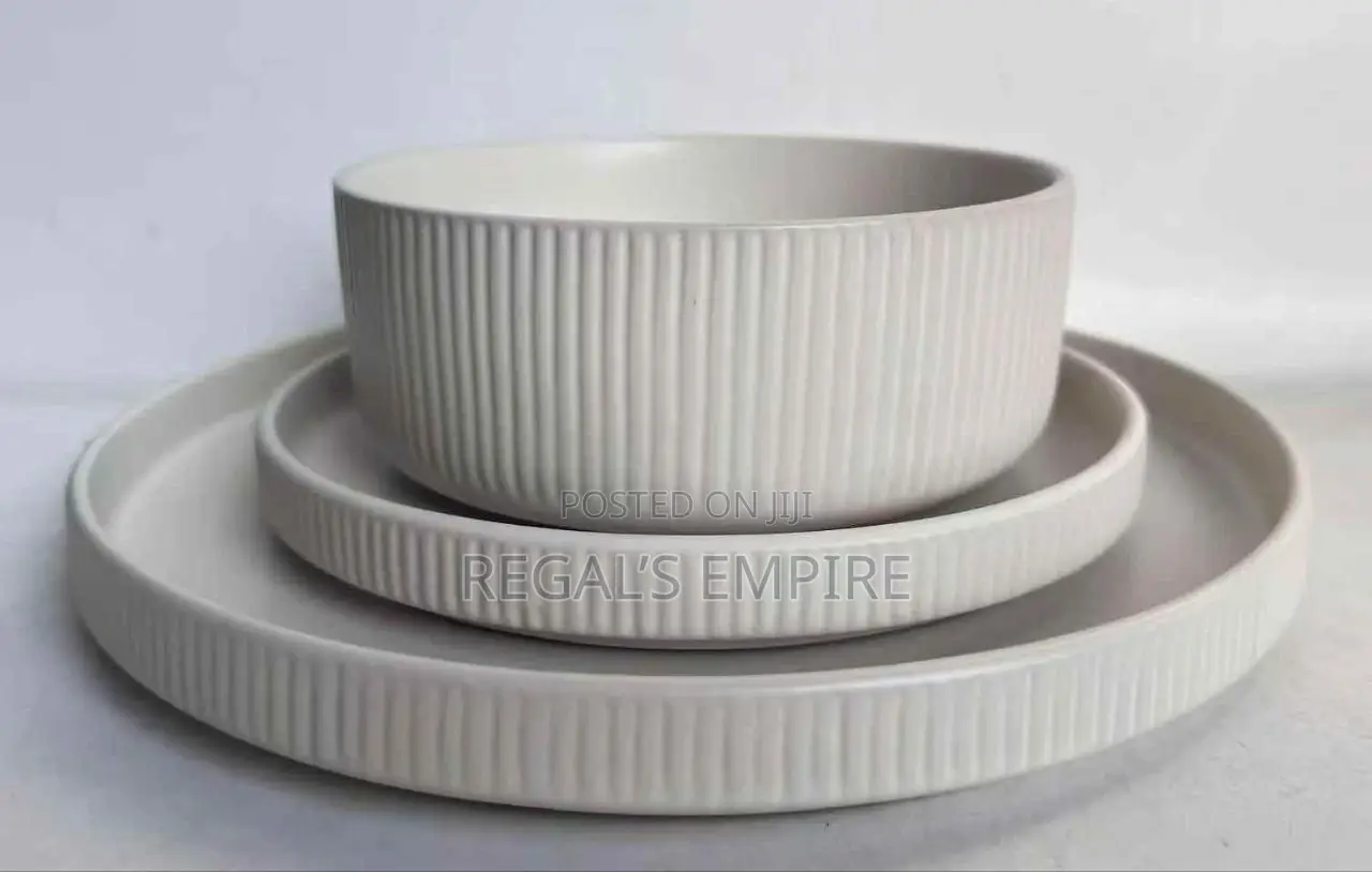 12 Pieces Dinner Set