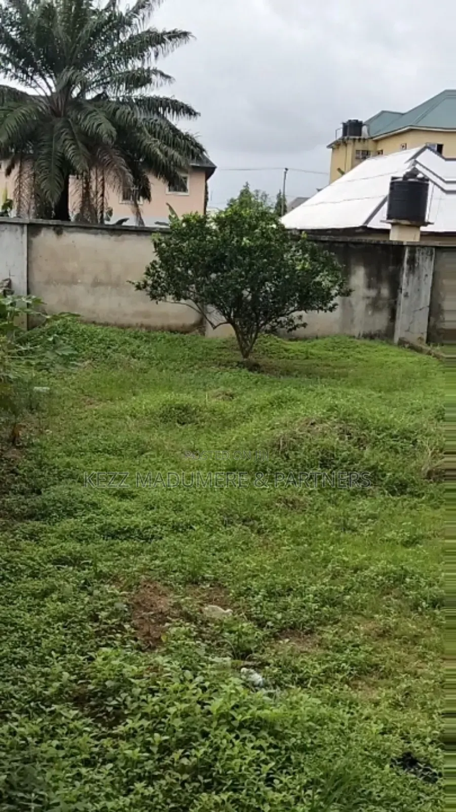 For Sale : Non Functional Sch. Off Eastwest Rd by Obirikwere