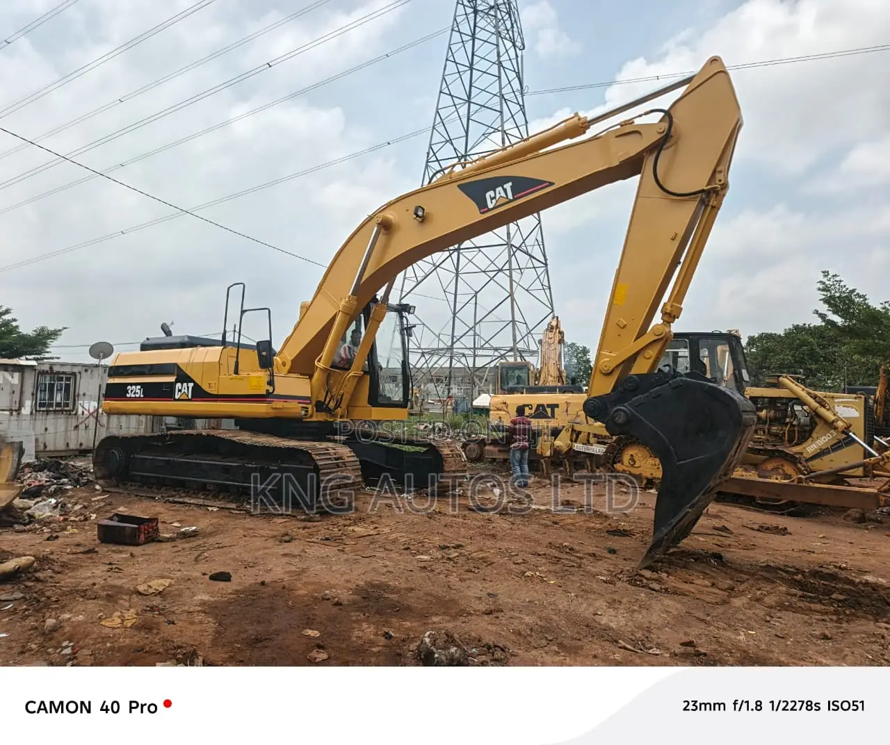 325 Bl Excavator