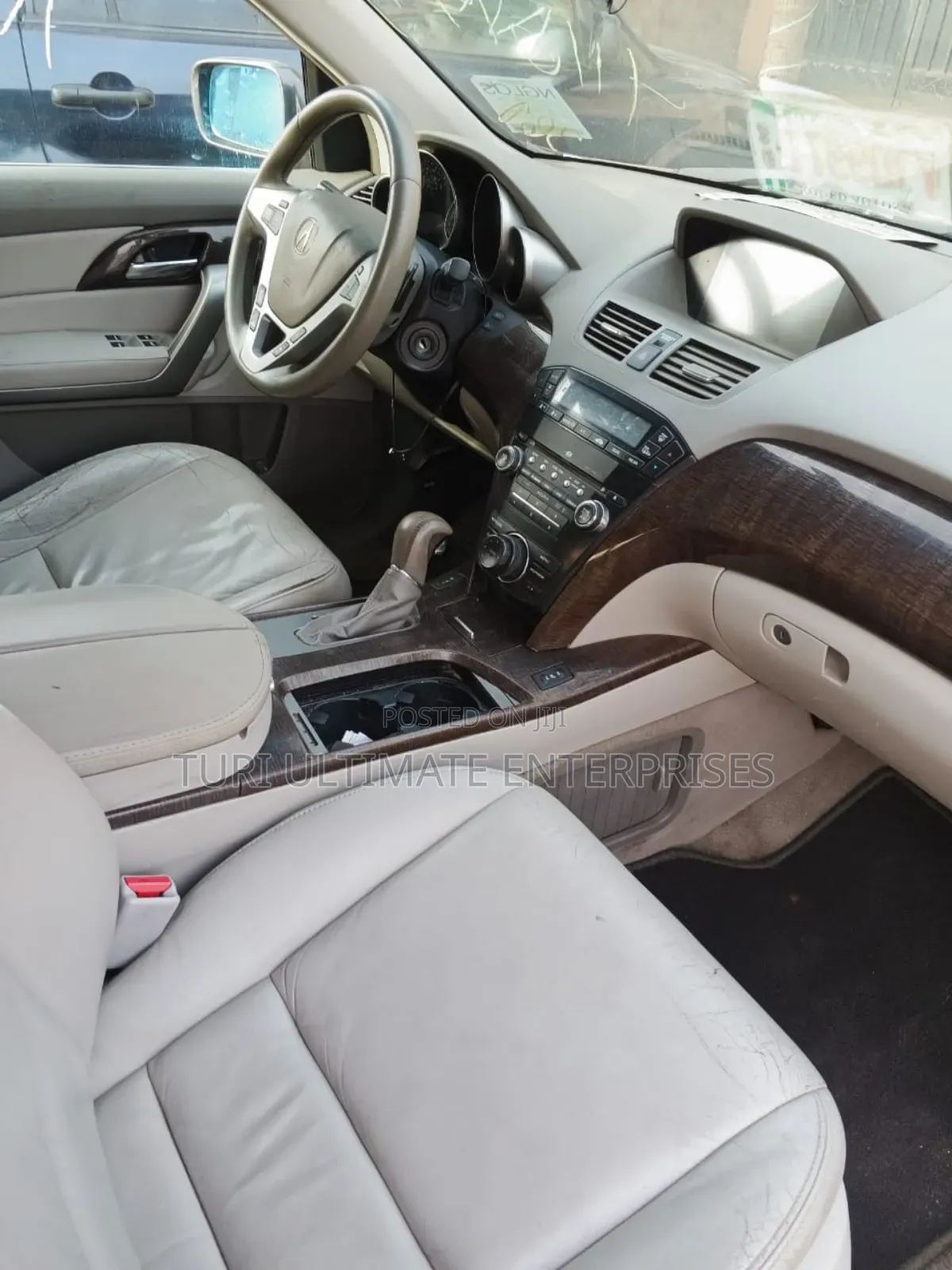 Acura MDX Technology Package SUV AWD (3.7L 6cyl 6A) 2011 Gray