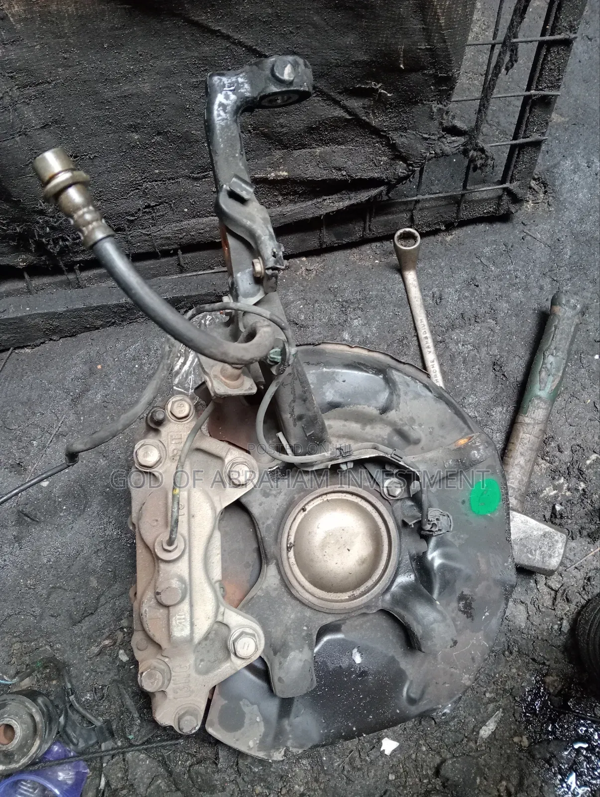 Toyota Tacma Complete Hub 2010 Model