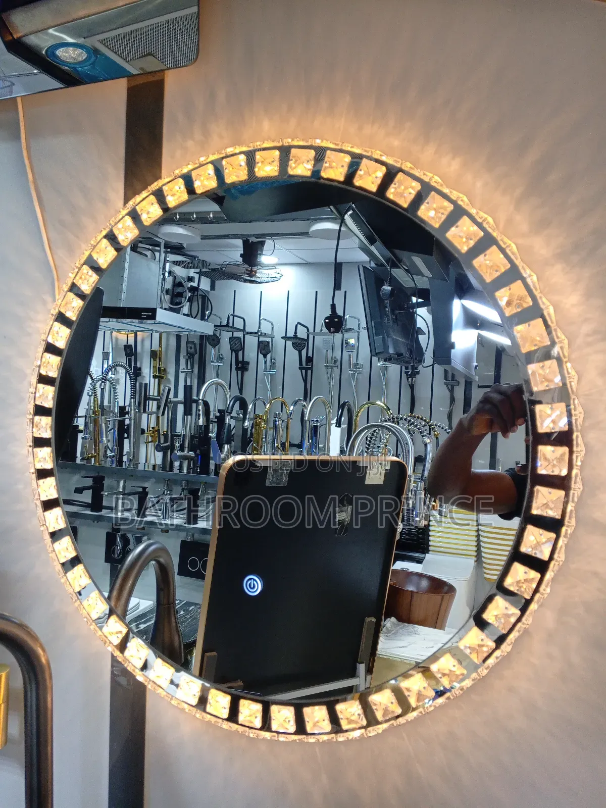 Luxury Led Mirror With Three Light Colour