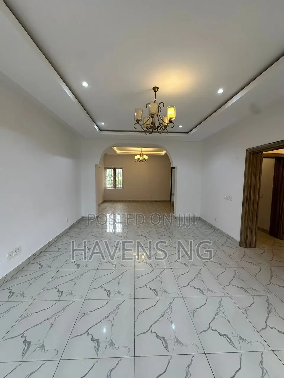 4bdrm Duplex in Durumi for sale