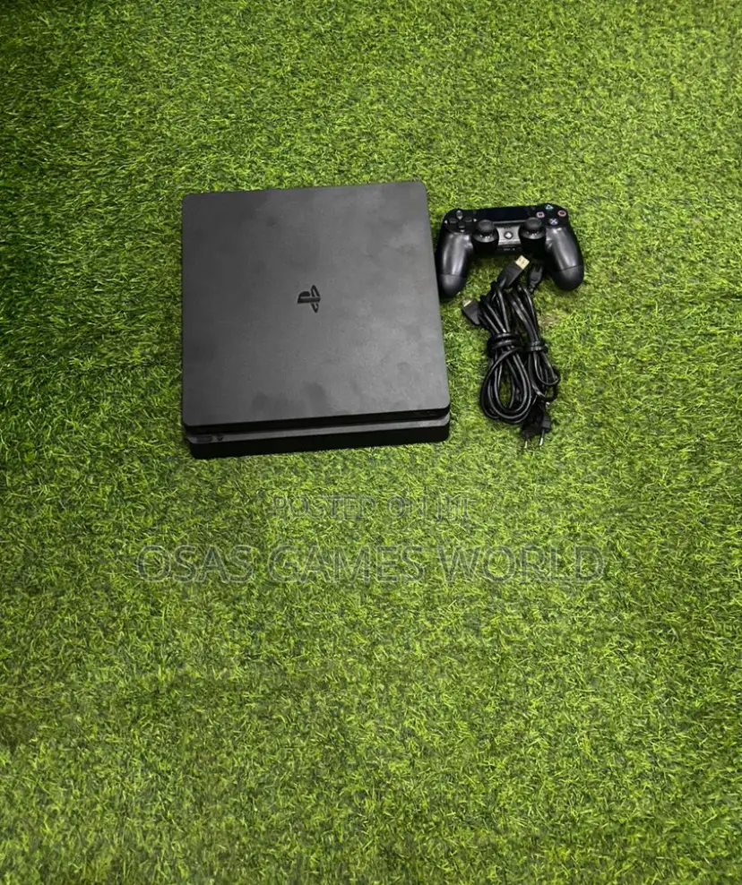Playstation 4 With Games