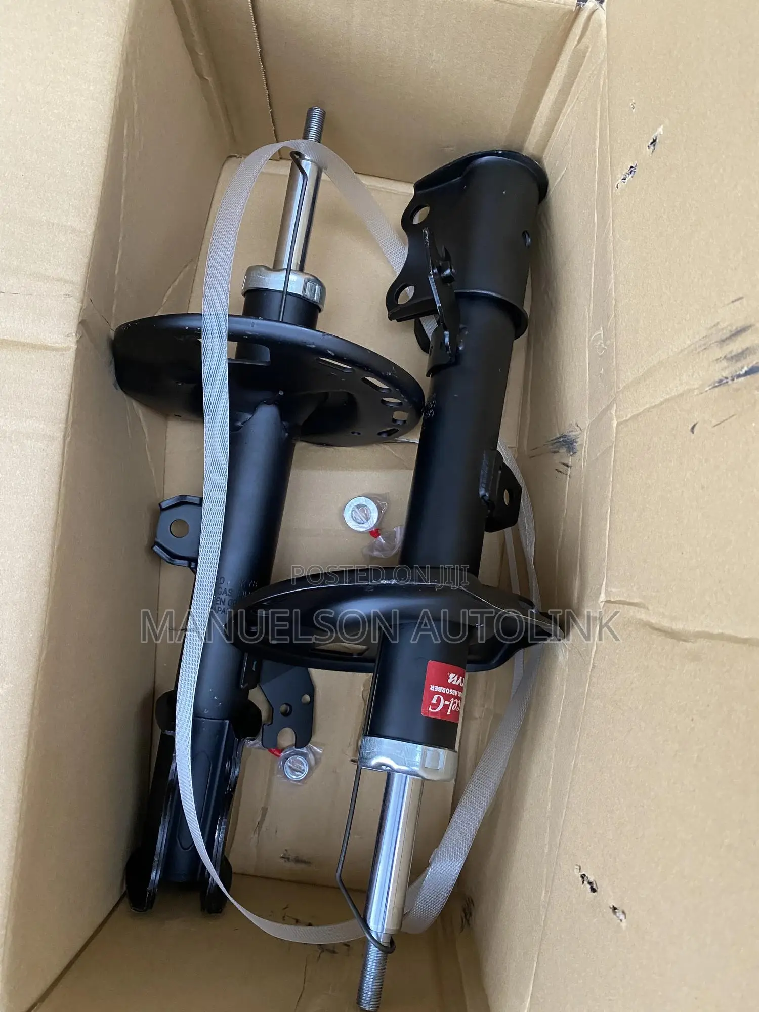 Kyb Shock Absorber for Lexus Rx350 2010,2012,2014-2015