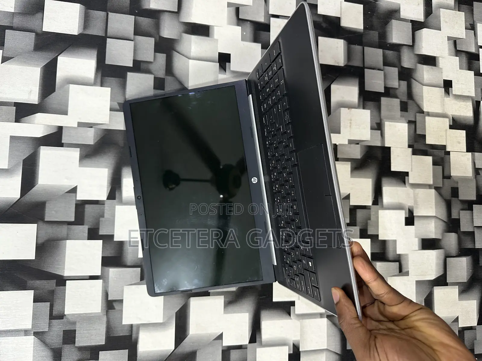 Laptop HP 15-Dw0037wm 8GB Intel Core I3 HDD 1T