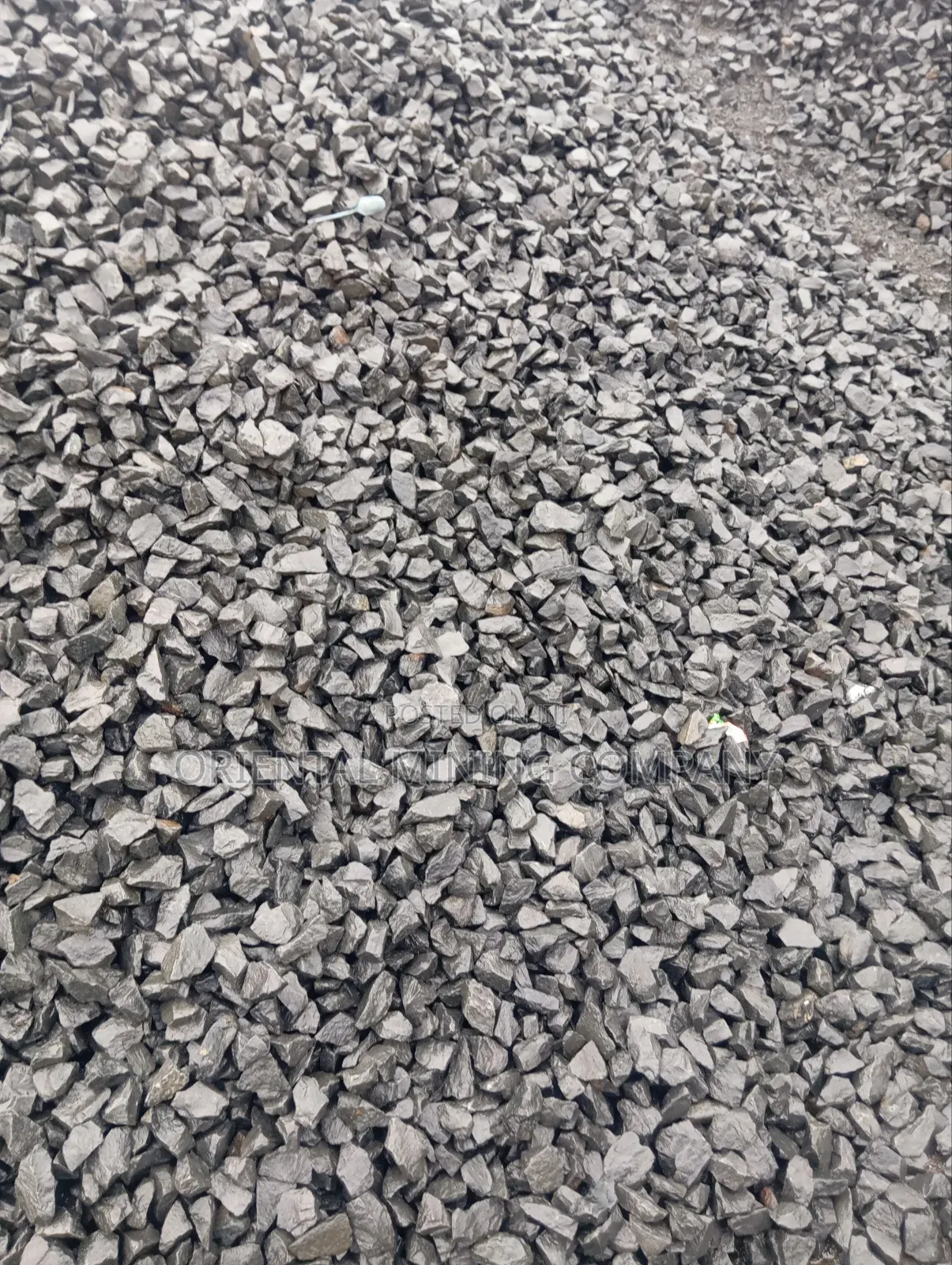 Owerri Iron Black Chippings and Granite