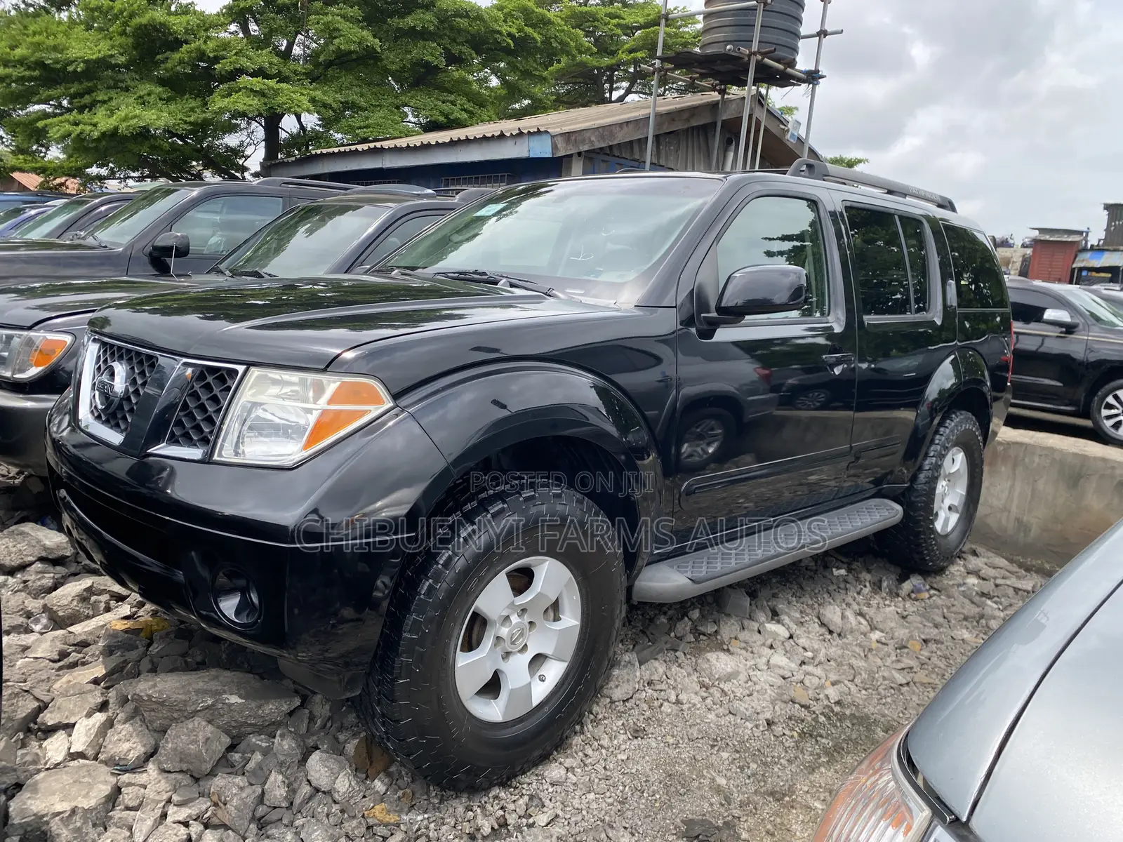 Nissan Pathfinder SE 4x4 2010 Black
