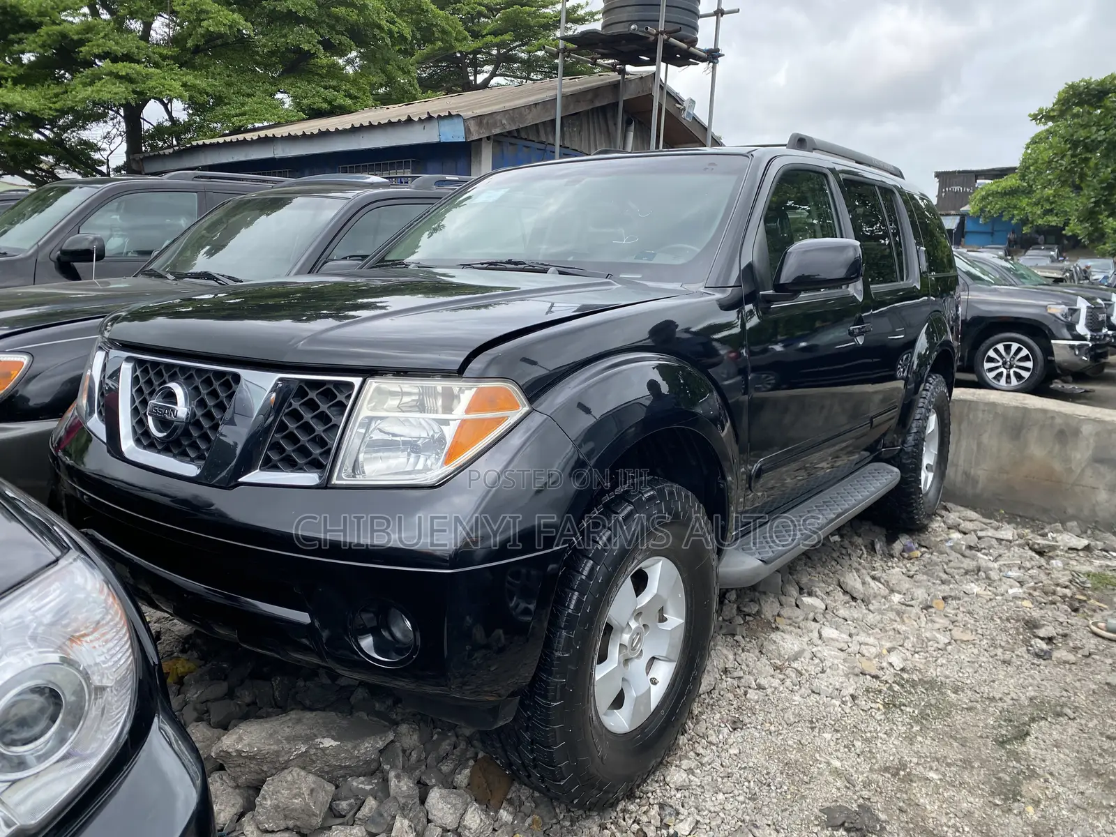 Nissan Pathfinder SE 4x4 2010 Black